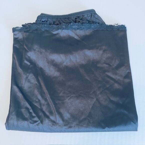 Dawn to Dusk Half Slip Black Medium 27/29 Nylon USA VTG - Picture 11 of 11
